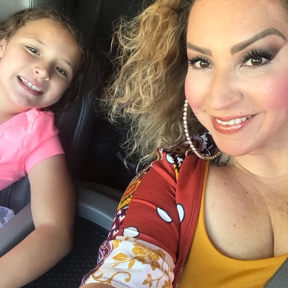 Meet your Posher, Delilah aka ( Lilah) - Picture 2 of 8